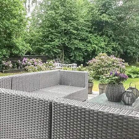 Amazing In W/ 4 Bedrooms 度假居 Ølsted